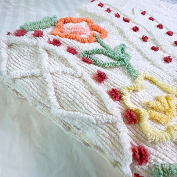Vintage Chenille Bedspread Blanket Full Queen King Off White 92 x 100 Flowers - Picture 13 of 16